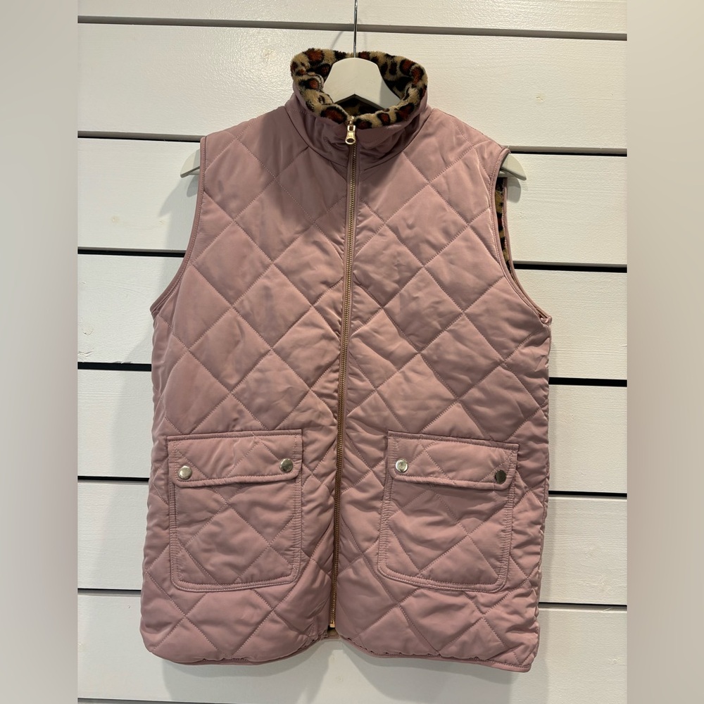 Reversible vest